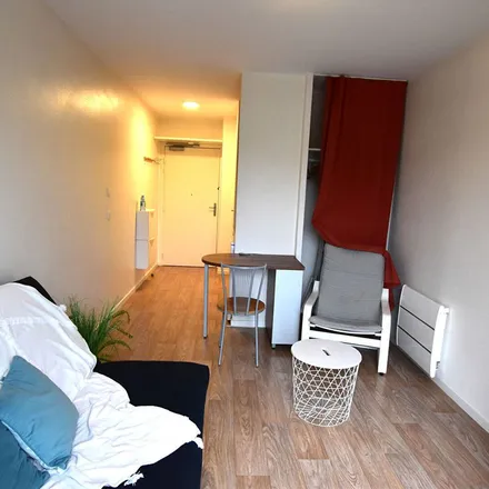 Image 2 - 5 Rue de Combs-la-Ville, 91480 Quincy-sous-Sénart, France - Apartment for rent