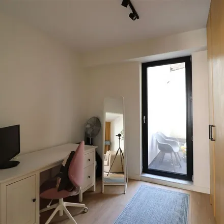 Rent this 2 bed apartment on Verschansingstraat 61 in 2000 Antwerp, Belgium