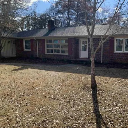 Buy this 3 bed house on 107 Kent Place in Spartanburg, SC 29307