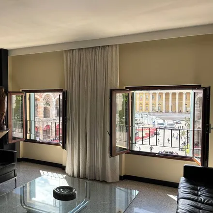 Rent this studio apartment on Piazza Brà 10