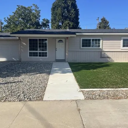 Rent this 3 bed house on 419 Jullien Drive in Orcutt, CA 93455