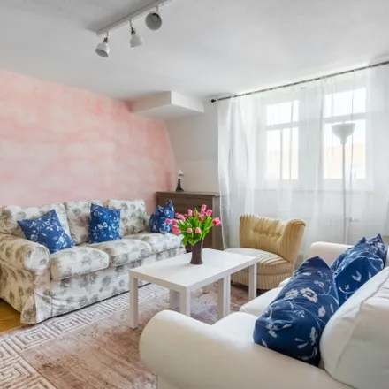 Rent this 3 bed apartment on Görlitzer Straße 29 in 01099 Dresden, Germany