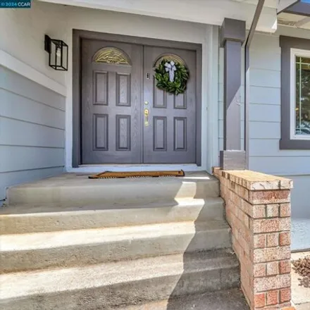 Image 2 - 5339 Meadow Wood Place, Concord, CA 94521, USA - House for sale