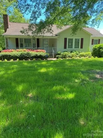 Buy this 3 bed house on 703 Bristol Drive in Statesville, NC 28677