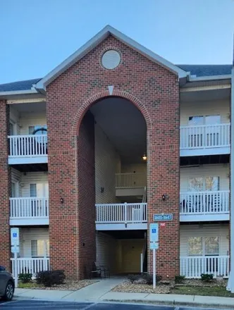 Rent this 1 bed condo on 1622 Kenmore Drive in Clayton, NC 27520