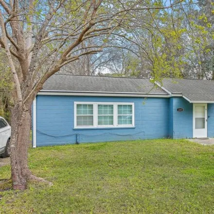 Buy this 3 bed house on 1229 Jones Avenue in The Farms, Hanahan