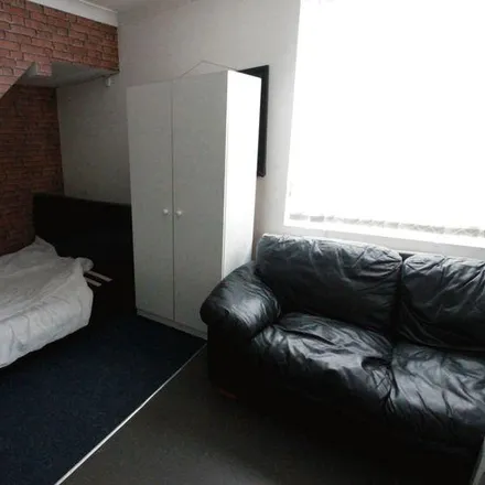 Rent this studio apartment on 62 Radford Road in Nottingham, NG7 5FT