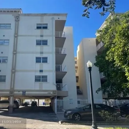 Rent this 1 bed condo on 2022 Jackson Street in Hollywood, FL 33020