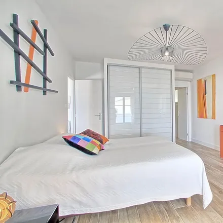 Rent this 6 bed house on avenue de provence in 83980 Le Lavandou, France