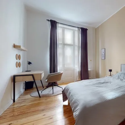 Rent this 1 bed room on Eivgi's Orientalische Spezialitäten in Belziger Straße 75, 10823 Berlin