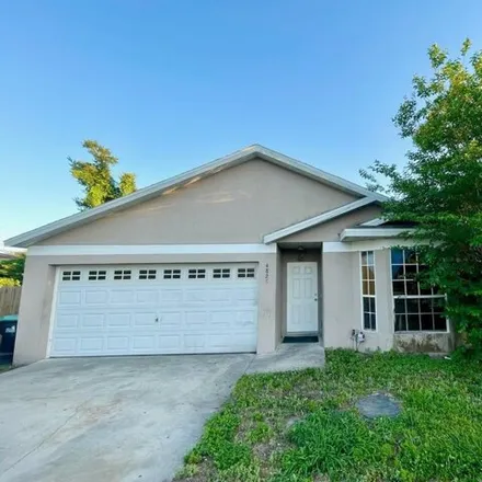 Buy this 3 bed house on 4854 Edgemoor Avenue in Orange County, FL 32811