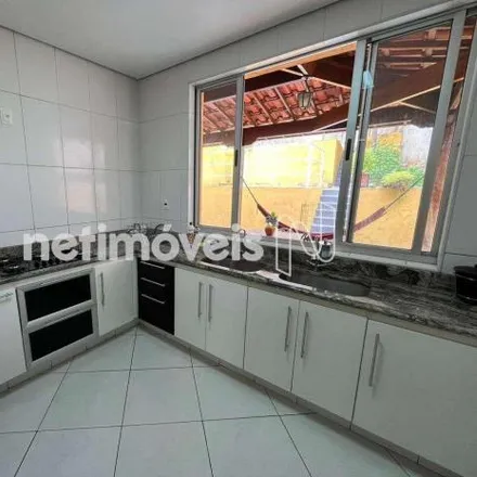 Rent this 4 bed house on Rua José Júlio Ferreira in Fernão Dias, Belo Horizonte - MG
