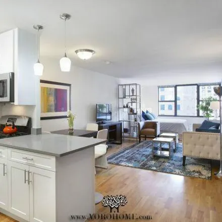 Image 5 - Gateway Plaza 600, 395 South End Avenue, New York, NY 10280, USA - Apartment for rent