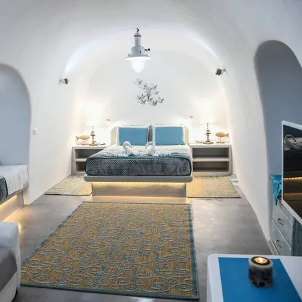 Rent this 1 bed house on Santorini in Thira Municipal Unit, Thira Regional Unit