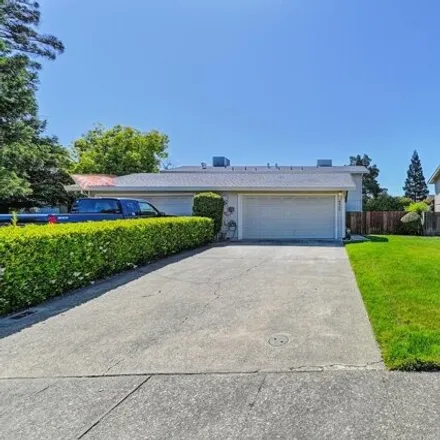 Buy this 2 bed house on 6042 Woodside Drive in Rocklin, CA 95677
