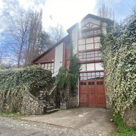 Buy this 3 bed house on unnamed road in Pirén, 8370 Municipio de San Martín de los Andes