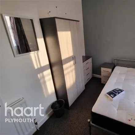 Image 2 - 25 Clifton Place, Plymouth, PL4 8HU, United Kingdom - Room for rent