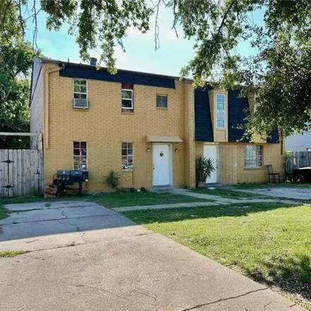 Image 3 - 7200 Bundy Rd, New Orleans, Louisiana, 70127 - Townhouse for sale