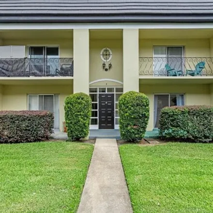 Buy this 2 bed condo on 1500 Gay Rd Apt 8B in Winter Park, Florida