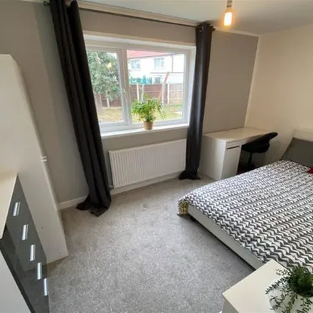 Rent this 1 bed townhouse on 19 Hetley Road in Beeston, NG9 2QL