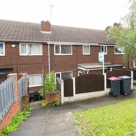 Buy this 3 bed townhouse on Highlow View in Rotherham, S60 5JB