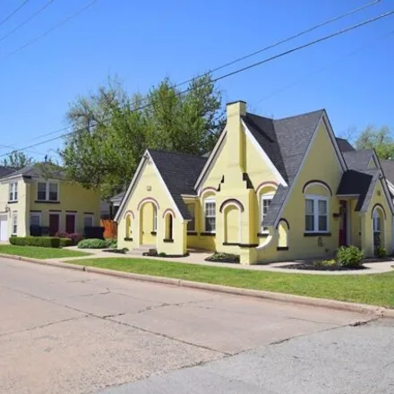 Image 2 - 4394 North Military Avenue, Oklahoma City, OK 73118, USA - House for sale