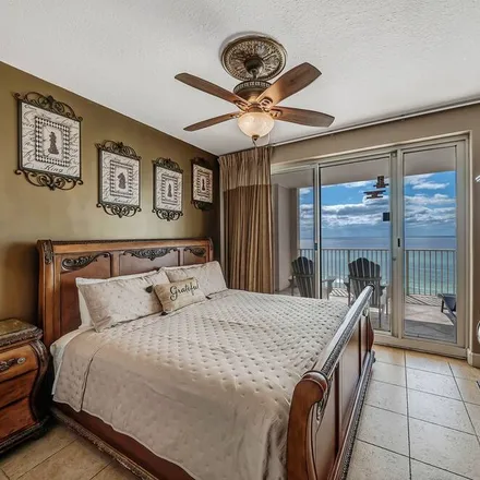 Rent this 4 bed condo on Panama City Beach