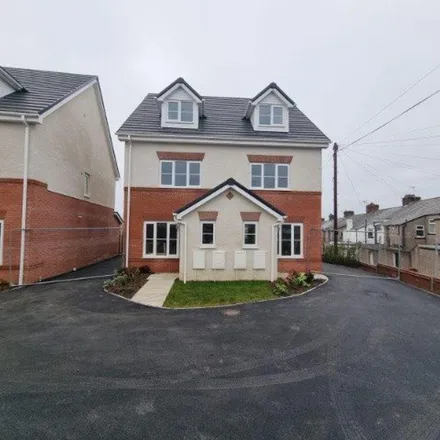 Rent this 4 bed house on Cambridge Primary School in Cambridge Street, Barrow-in-Furness