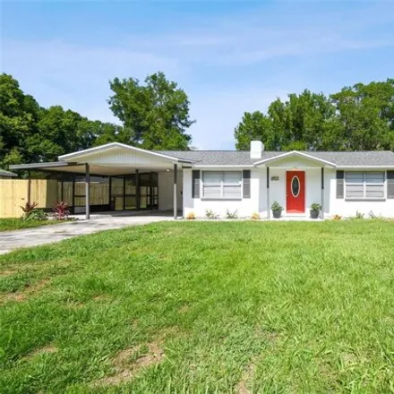 Buy this 3 bed house on 6553 Woodsman Dr in Wesley Chapel, Florida