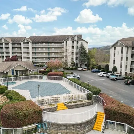 Buy this 4 bed condo on 299 Ogle Drive in Pigeon Forge, TN 37863