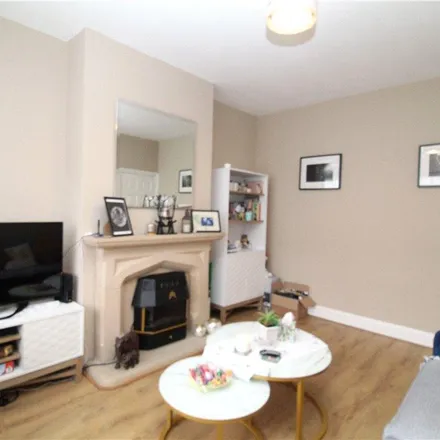 Rent this 3 bed duplex on 55 St. Saviour's Road in London, CR0 2XB