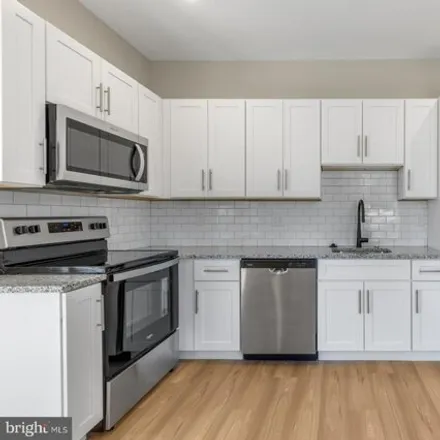 Image 1 - 6712 Ridge Avenue, Philadelphia, PA 19427, USA - Apartment for rent