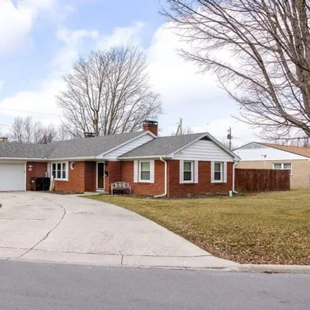 Buy this 3 bed house on 368 Huron Road in Findlay, OH 45840