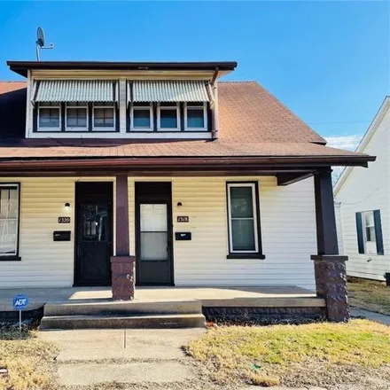 Rent this 2 bed house on 881 Lucinda Avenue in Belleville, IL 62221