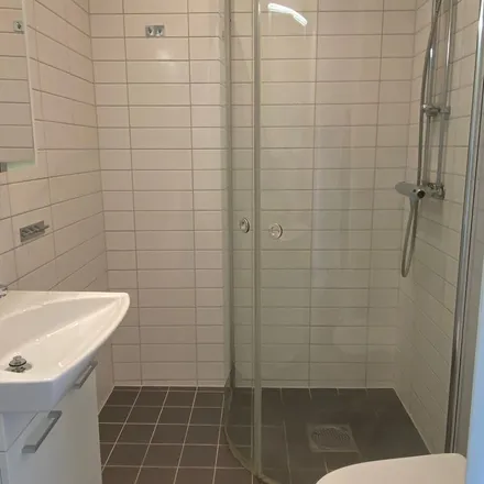 Rent this 2 bed apartment on Meddo in Rusthållarebacken, 412 82 Gothenburg