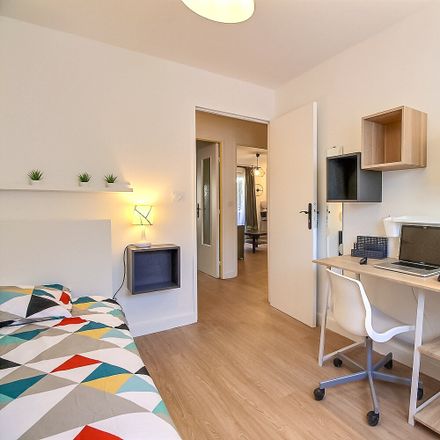 Room in apt at 210 Avenue Pierre Gamel, 30947 Nimes, France | #3716708 ...