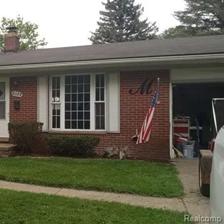 Buy this 3 bed house on 6178 Grace K Drive in Waterford Township, MI 48329