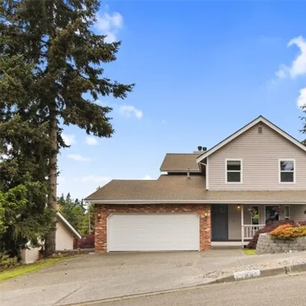 Buy this 4 bed house on 18372 69th Place West in Lynnwood, WA 98037
