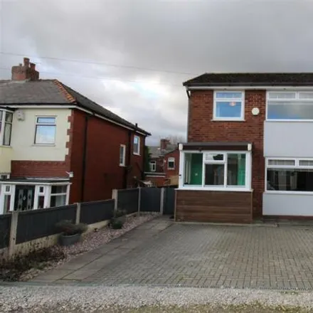 Buy this 3 bed duplex on Beaumont Avenue in Horwich, BL6 7BQ