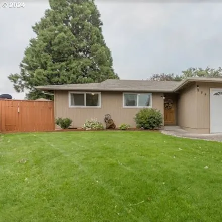 Buy this 3 bed house on 225 Northeast 30th Avenue in Hillsboro, OR 97124