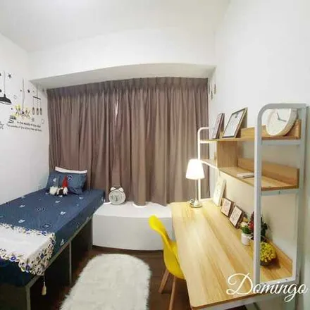 Rent this 1 bed room on 133 Pasir Ris Drive 8 in Singapore 510525, Singapore