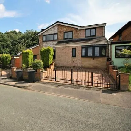 Buy this 4 bed house on Mendip Avenue in Wigan, WN3 6EB