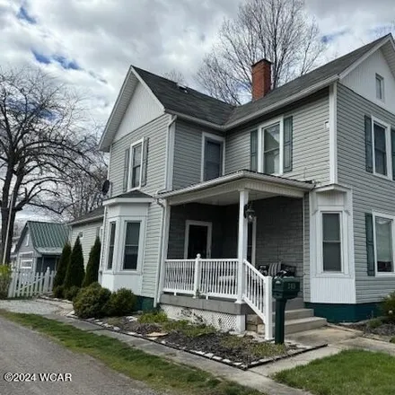 Buy this 3 bed house on Summit Street in Kenton, OH 43326