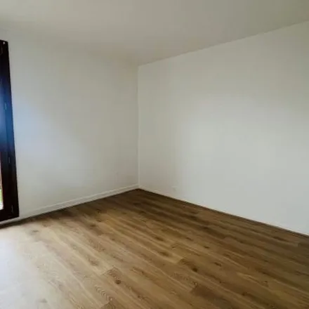 Rent this 3 bed apartment on Hôtel de Ville de Colomiers in Allée du Centre, 31770 Colomiers