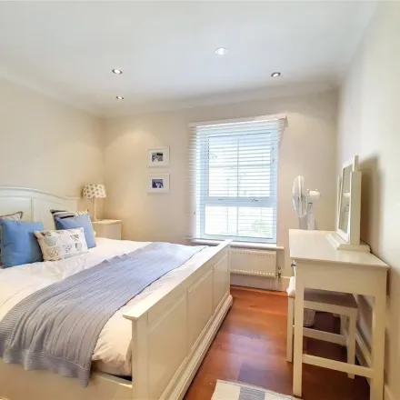 Rent this 3 bed apartment on Russell Close in London, W4 2NU