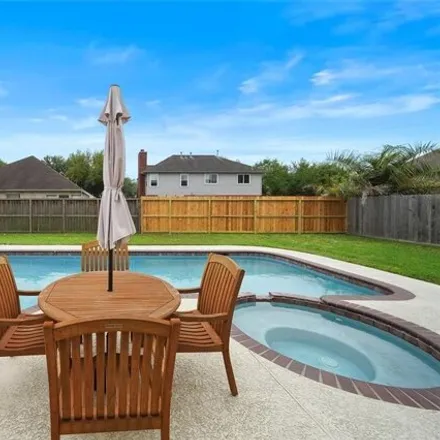 Buy this 3 bed house on 3201 Flower Reef Circle in League City, TX 77573