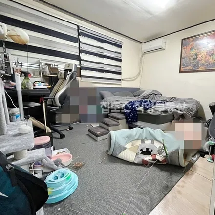 Rent this 2 bed apartment on 서울특별시 마포구 연남동 240-48