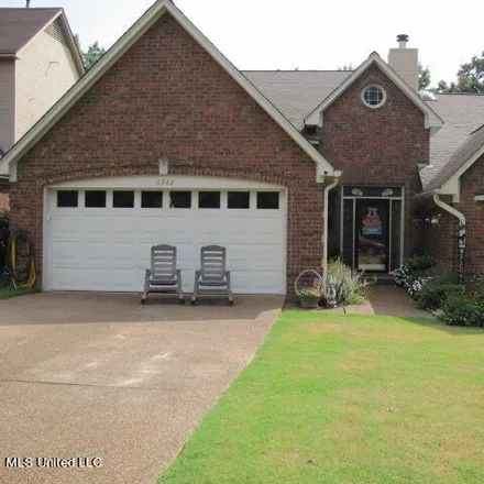 Buy this 3 bed house on 6962 Kings Row Drive in Southaven, MS 38671