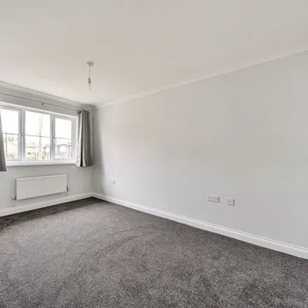 Image 3 - 4 Yeoman Place, Reading, RG5 3BX, United Kingdom - Duplex for rent