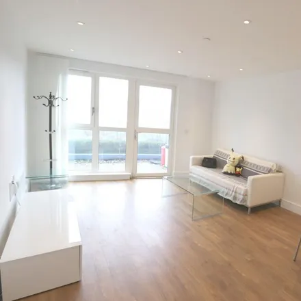 Rent this 2 bed apartment on Waterlow Court in Queensland Road, London